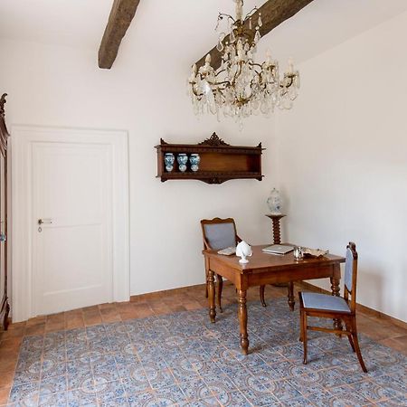 Palazzo Cacace Relais Hotel Meta Luaran gambar