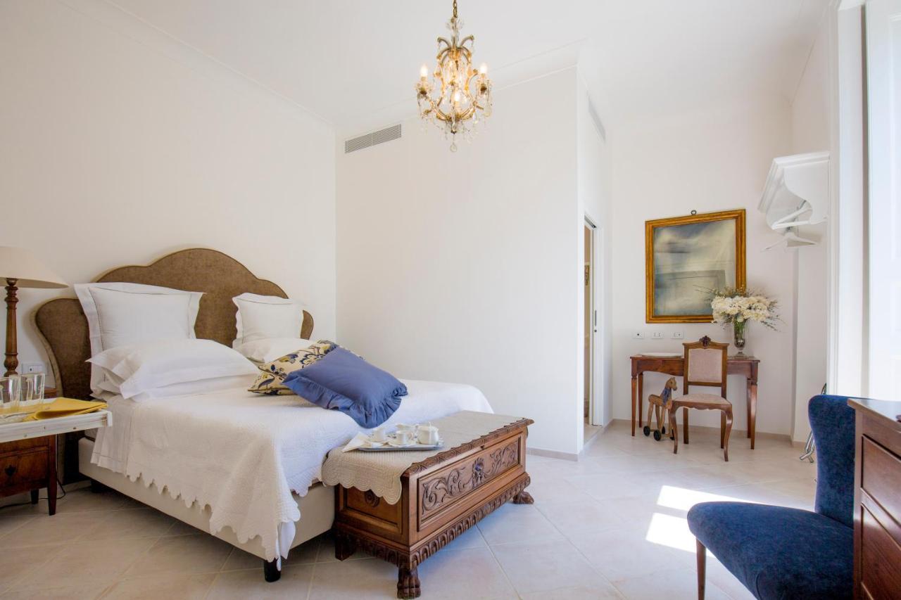 Palazzo Cacace Relais Hotel Meta Luaran gambar
