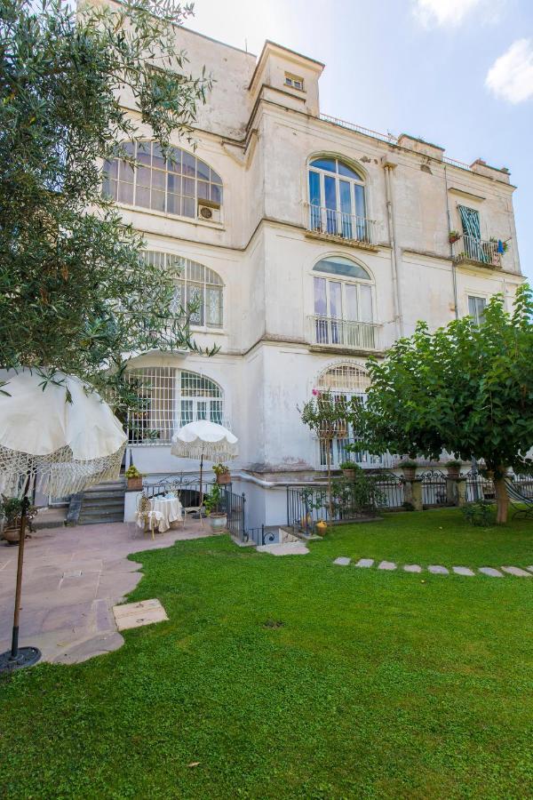Palazzo Cacace Relais Hotel Meta Luaran gambar