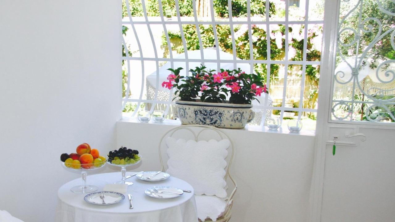 Palazzo Cacace Relais Hotel Meta Luaran gambar